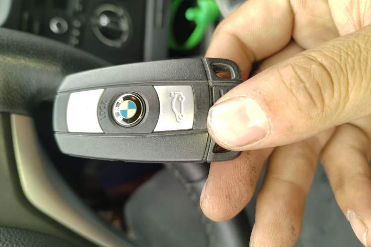 Used BMW X1 2014 sDrive18i Fashion Model Vehicle Key