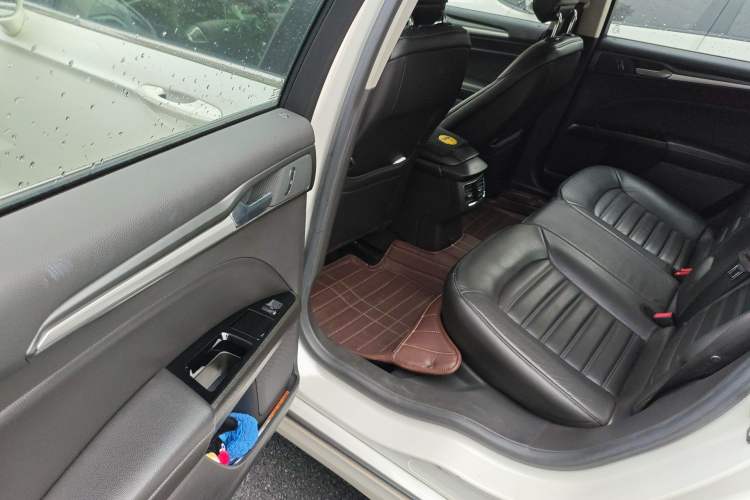 Used Ford Mondeo 2013 1.5L GTDi180 Fashion Edition Left Rear Seat