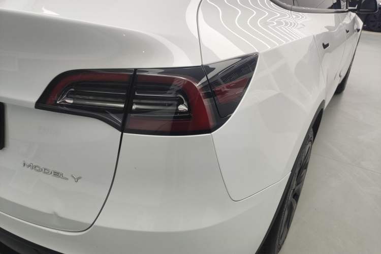 Used Tesla Model Y 2024 Rear-Wheel-Drive Version