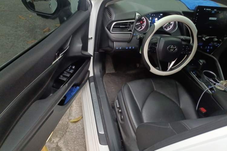 Used Toyota Camry 2021 2.0G Luxury Edition Driver Seat