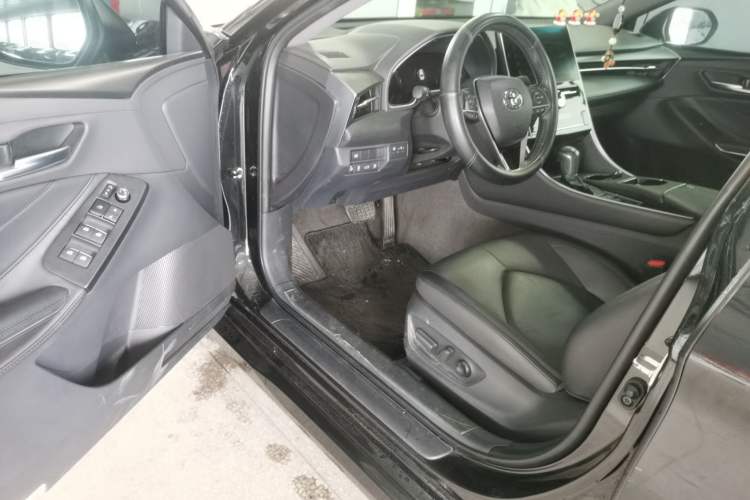 Used Toyota Avalon 2023 Dual-Engine 2.5L Luxury Edition