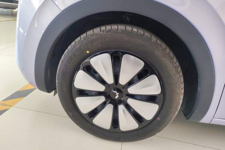 Used Wuling Bingo 2025 410 km Lingxi Deluxe Edition Exterior 4