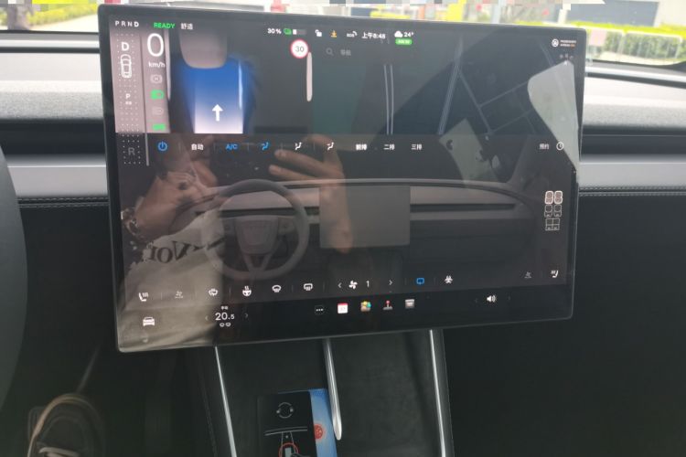Used Tesla Model Y L 2025 Model Long-Range All-Wheel-Drive Version
