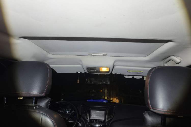 Used CHANGAN CS75 2014 2.0L Manual Leading Version China IV Standard Headliner