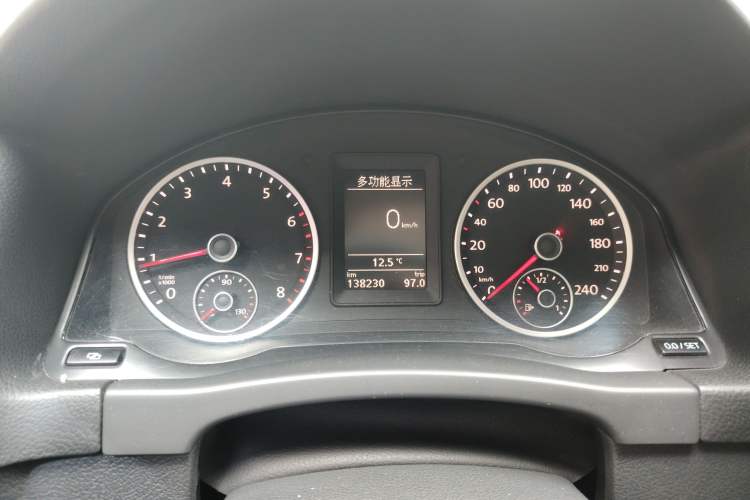 Used Volkswagen Tiguan 2010 2.0 TSI Automatic All-Wheel Drive Flagship Navigation Edition Instrument Cluster