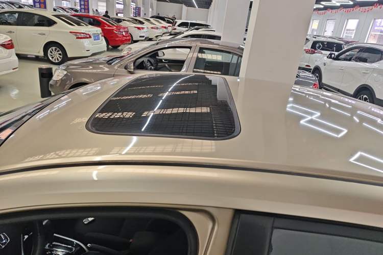 Used Honda Crider 2016 1.8L CVT Luxury Edition
