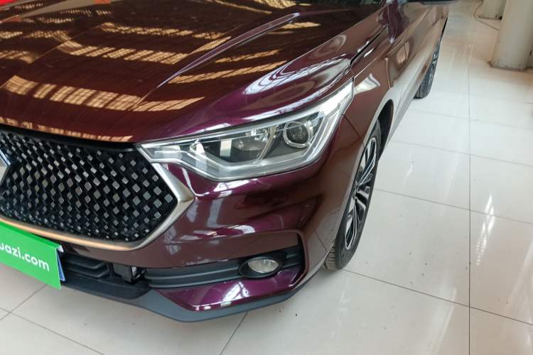 Used Baojun RC-6 2019 1.5T CVT 24-Hour Online Prestige Edition Left Front Headlight