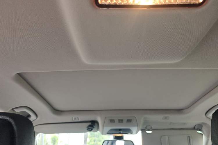 Used BMW 5 Series 2012 520Li Elegant Edition Headliner