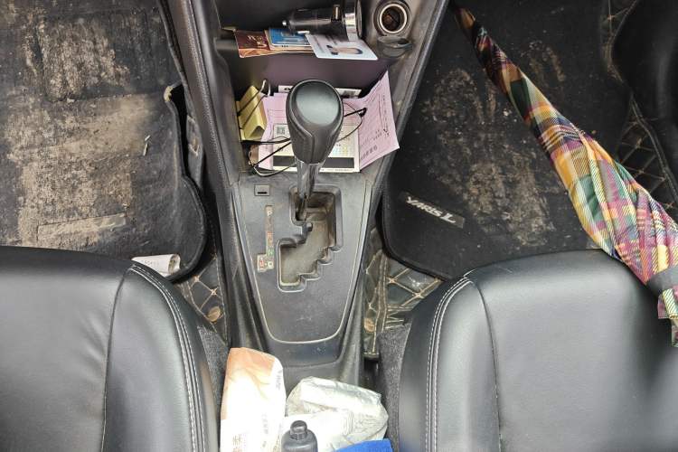 Used Toyota YARiS L Zhi Xuan 2019 1.5E CVT Dynamic Edition China VI compliant Gear Lever