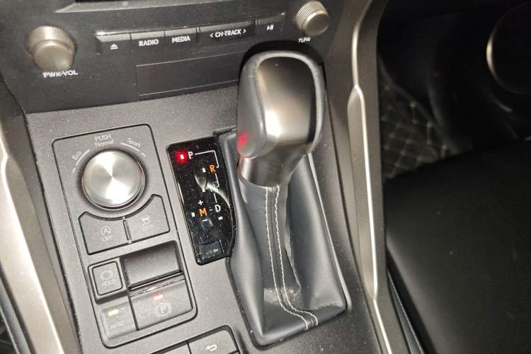 Used Lexus NX 2020 200 Front-Wheel Drive Freeline Edition China VI Standard
