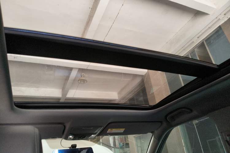 Used Honda UR-V 2020 370TURBO Two-Wheel Drive Luxury Edition
