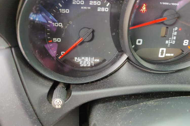 Used Porsche Macan 2014 Macan 2.0T Odometer Close Up