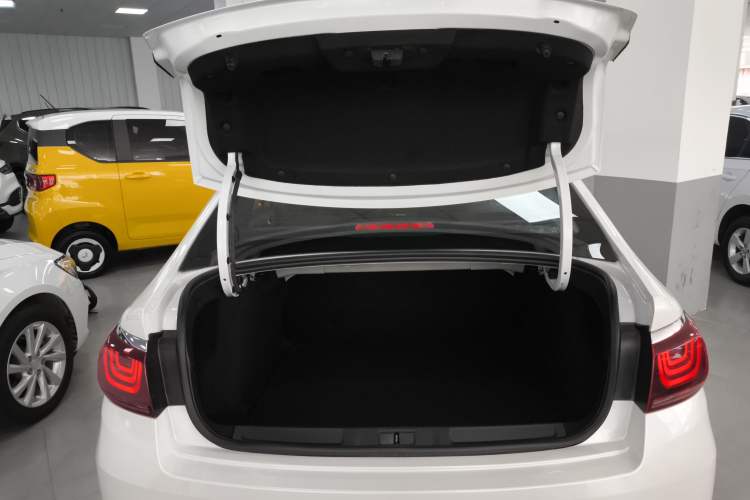 Used Citroen C4 Sega 2018 1.6L Automatic Luxury Model
