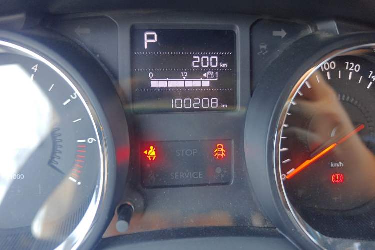 Used Citroen C3-XR 2015 1.6L Automatic Pioneer Model Odometer Close Up