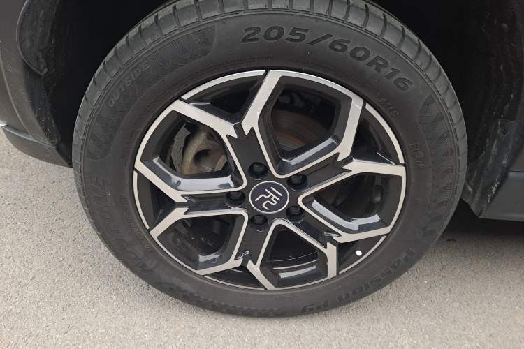 Used BYD Yuan Pro 2023 401KM Luxury Version Exterior 5