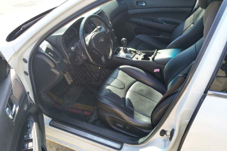 Used Infiniti G Series 2013 G25 Sedan Luxury Sport Edition Driver Seat
