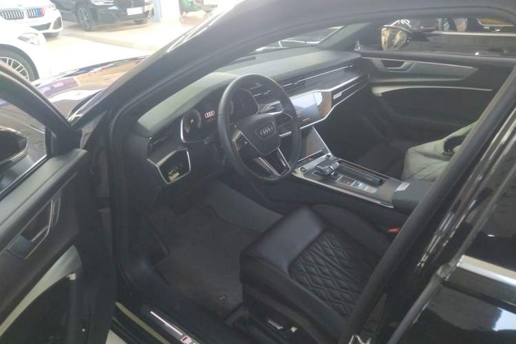 Used Audi A6L 2025 Revised 45 TFSI Prestige Dynamic Edition
