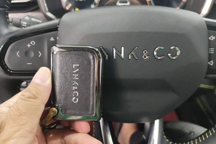 Used Lynk & Co 05 2020 2.0TD Two-Wheel Drive Shine Halo