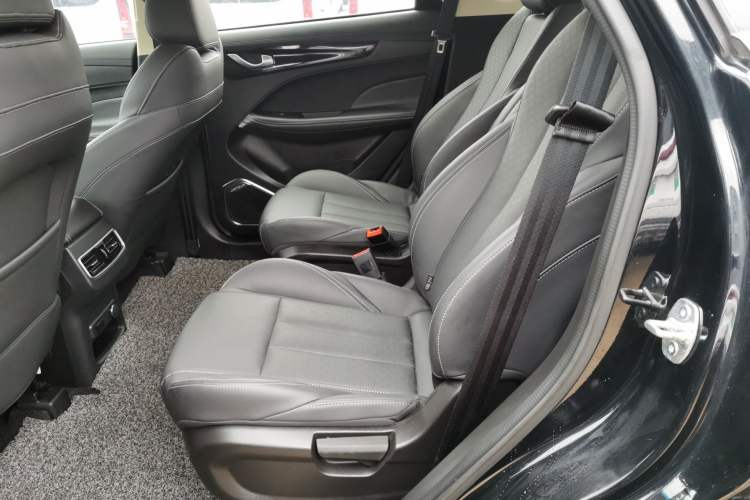 Used JETOUR X90 2019 1.5T Manual Smart Enjoyment Version 6 Seats China VI Standard
