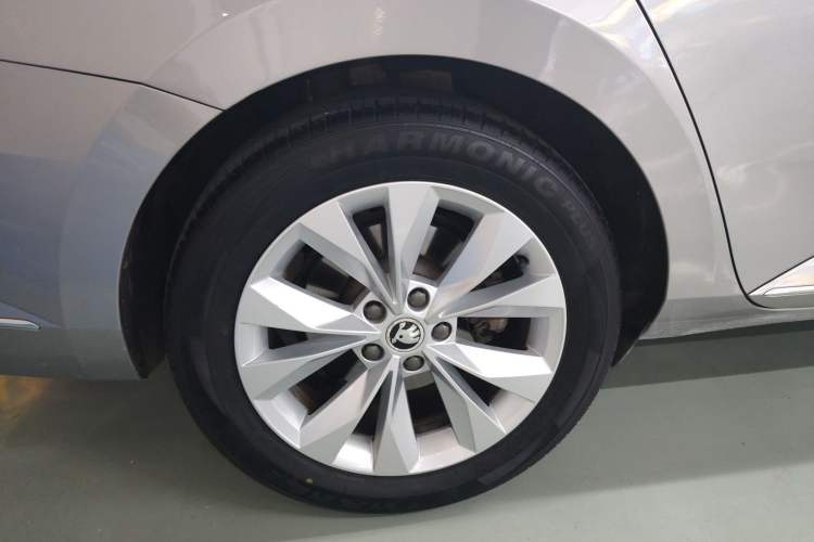 Used Skoda Superb 2016 TSI330 DSG Innovation Edition
