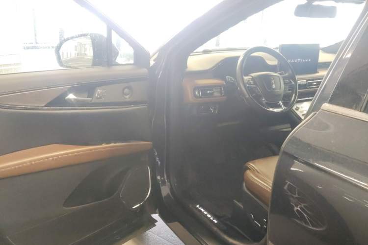 Used Lincoln Nautilus 2021 2.7T Four-Wheel Drive Prestige Edition
