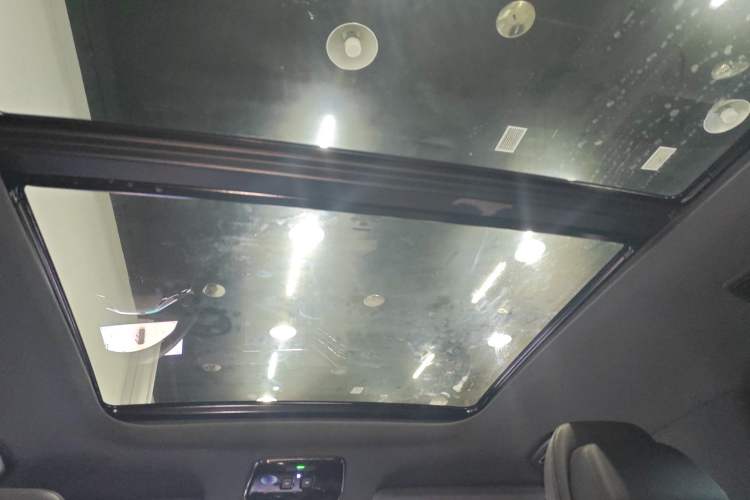 Used Nio ES8 2020 580 km Range Six-Seater Version Headliner