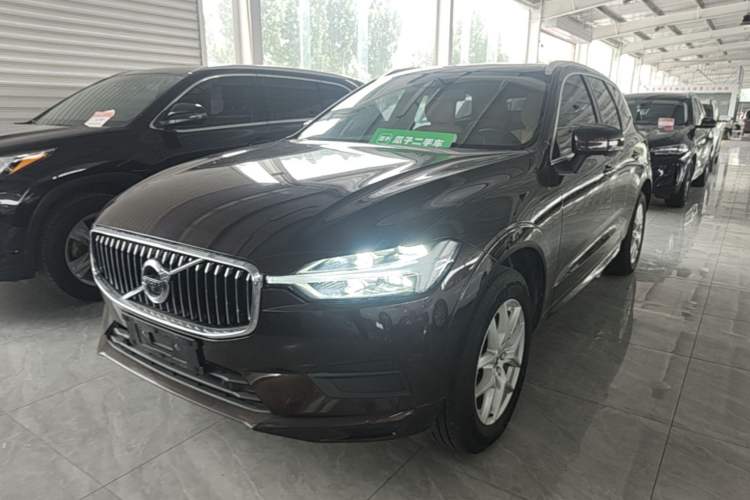Used Volvo XC60 2019 T5 4x4 Smart Edition China V Standard