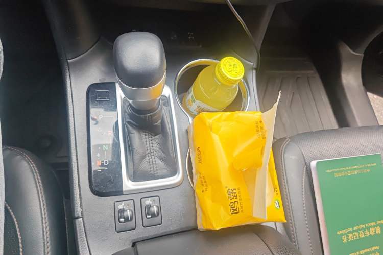 Used Toyota Highlander 2018 2.0T Four-Wheel Drive Luxury Edition 7 Seats China V Emission Standard