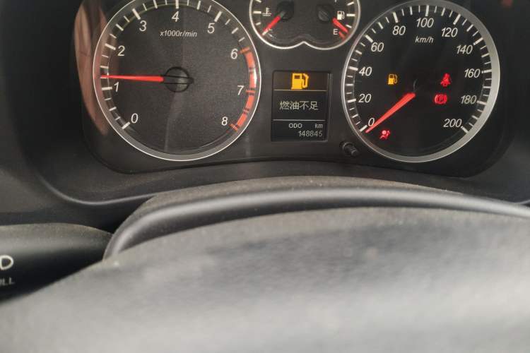 Used Haval H5 Classic 2015 2.0T Manual Two-Wheel Drive Advanced Version Odometer Close Up