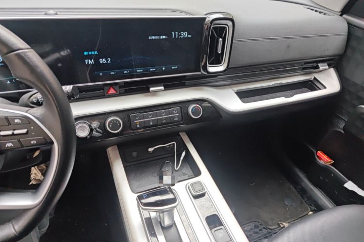 Used Hyundai ix35 2023 Musso 2.0L Deluxe Edition DLX
