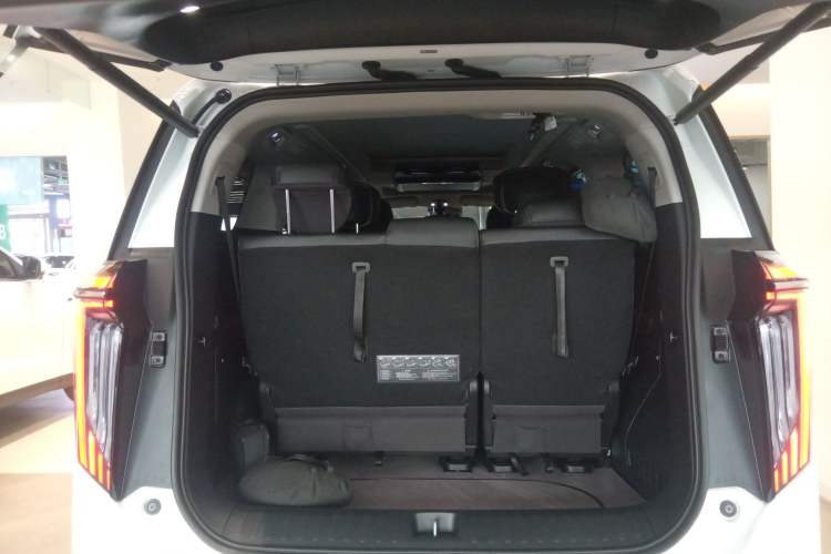 Used GAC Trumpchi M8 2024 Master Series 400T Prestige Edition