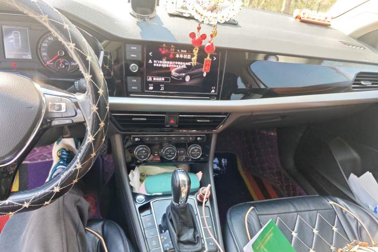 Used Volkswagen Lavida 2019 280TSI DSG Luxury Edition China VI Standard Audio And AC Panel