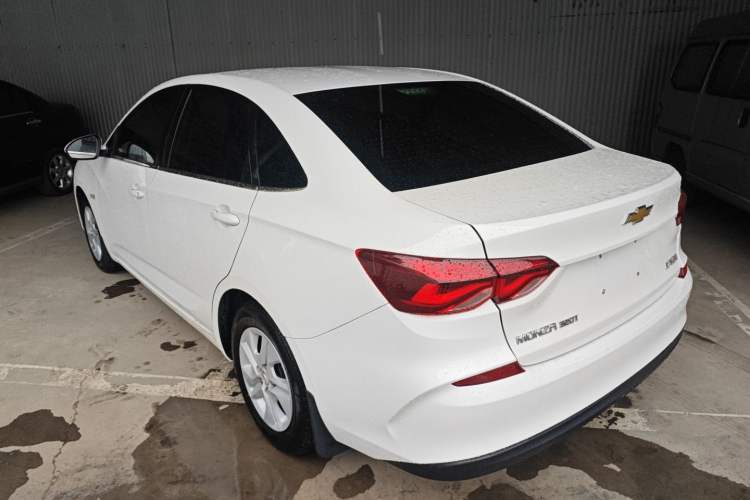 Used Chevrolet Monza 2019 320T Manual Xinxin Edition China VI Exterior 2