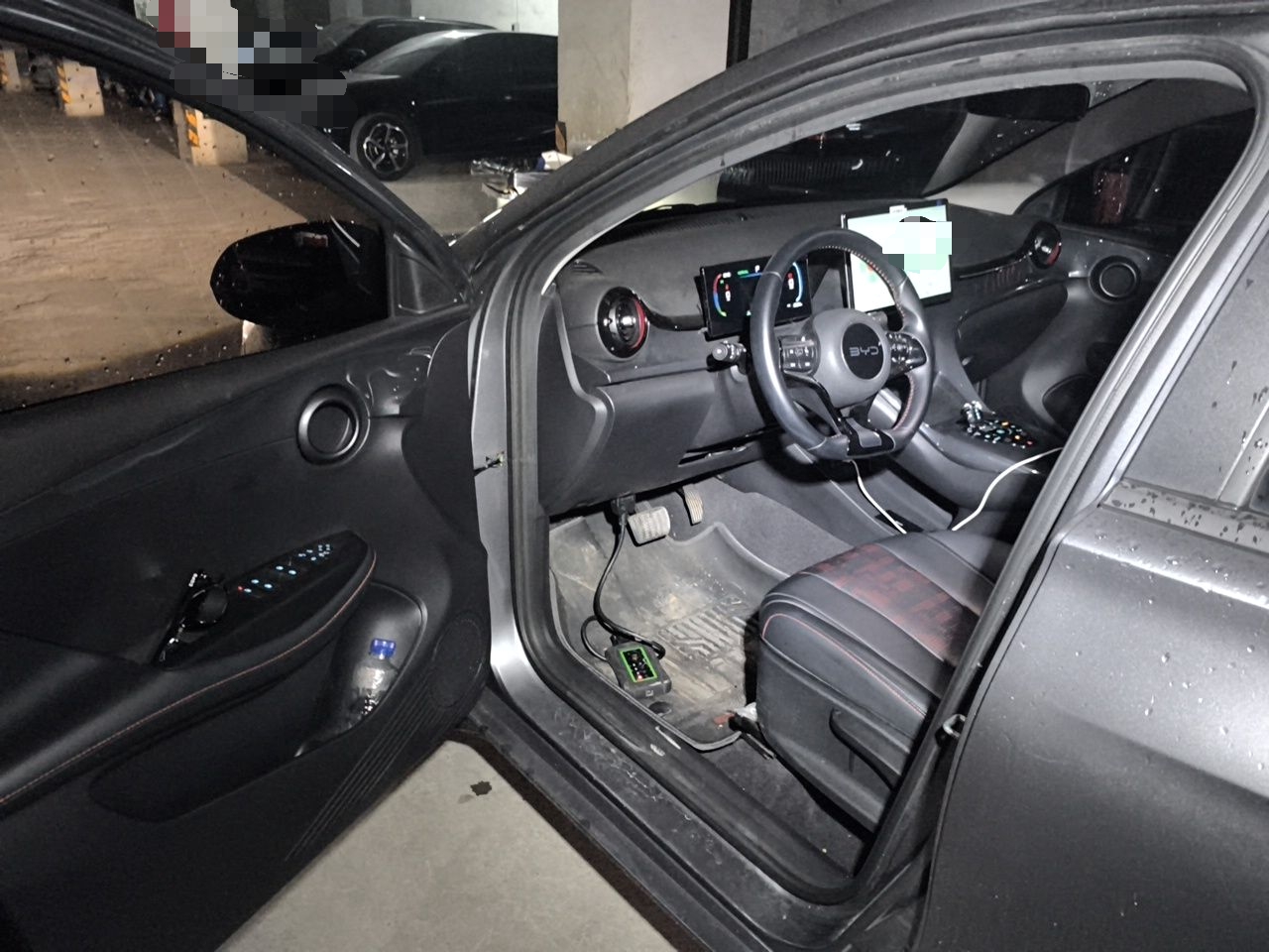 BYD e2 2024 Honor Edition Luxury Model — снимка 16