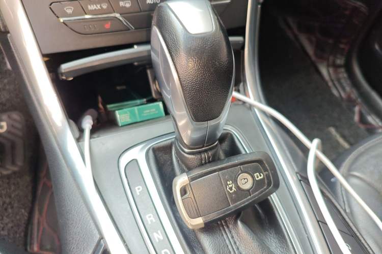 Used Ford Edge 2018 EcoBoost 245 Two-Wheel-Drive Titanium 7-Seater China V Standard