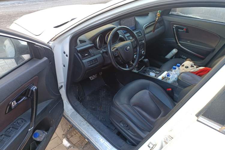 Used Bestune X80 2015 1.8T Automatic Sport Model
