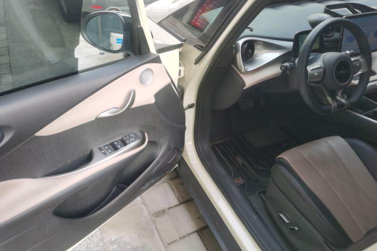 Used BYD Dolphin 2023 420 km Free Version
