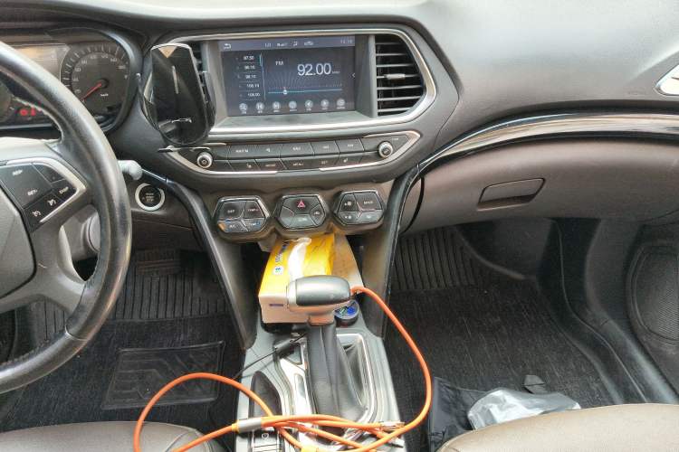 Used GAC Trumpchi GS4 2016 235T G-DCT Luxury Edition Audio And AC Panel