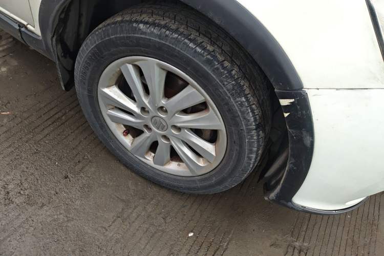 Used Suzuki SX4 2013 1.6L Manual CoolRide Model Right Front Wheel Hub