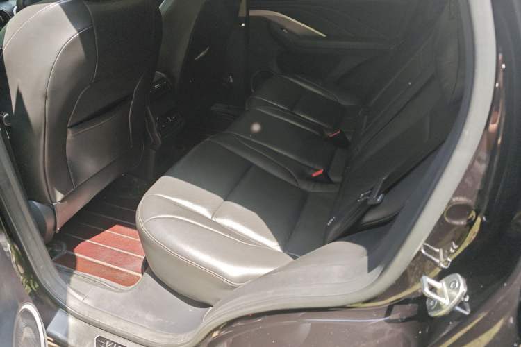 Used Wey VV6 2018 2.0T Four-Wheel Drive Flagship Version China V Standard
