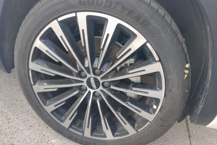 Used Geely Auto Monjaro L Intelligent Engine 2024 1.5T Tiangong Edition Right Front Wheel Hub