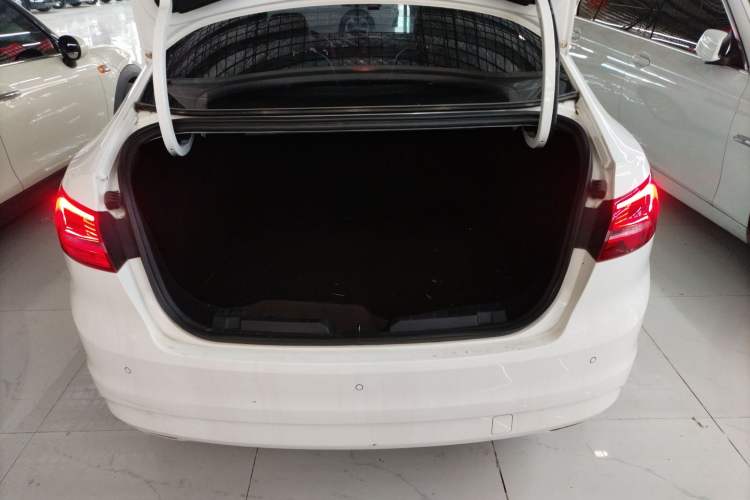 Used Ford Escort 2015 1.5L Automatic Fashion Model