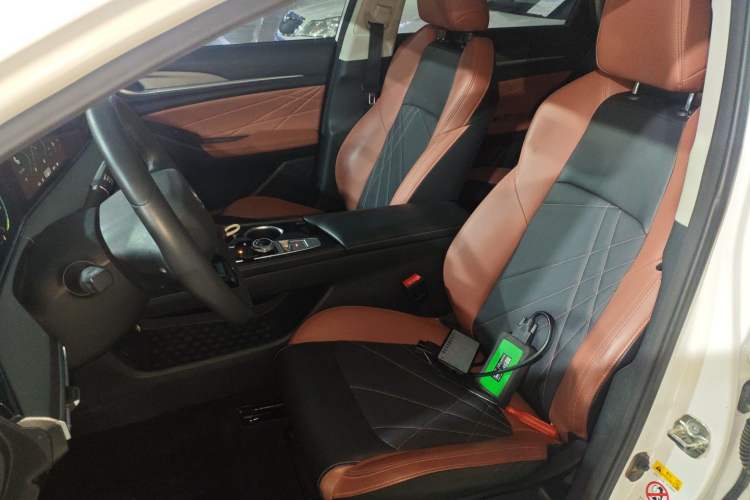 Used Changan Eado 2022 PLUS Blue Whale NE 1.4T GDI DCT Prestige Edition