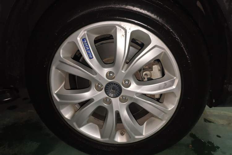 Used Haval H4 2018 Blue Label 1.5 GDIT DCT Fashion Edition Right Front Wheel Hub