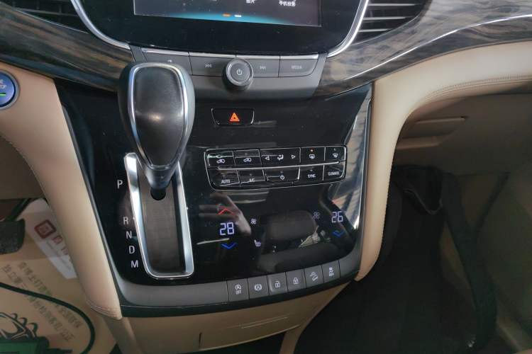 Used Buick GL8 2017 ES 28T Luxury Model China V Standard