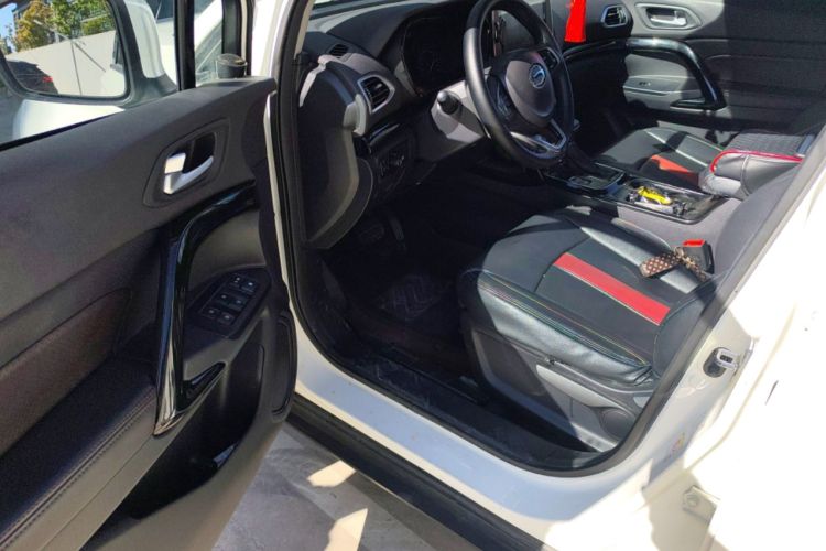 Used GAC Trumpchi GS4 2018 235T Automatic Two-Wheel Drive Elite Edition Driver Seat