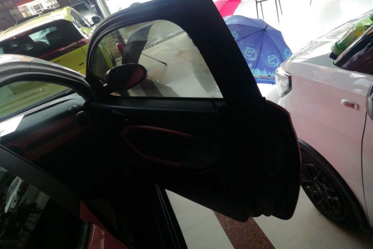 Used Chery New Energy Little Ant 2021 200 000 Yuan Ant Fan Edition Energized Version Lithium Iron Phosphate 301 km
