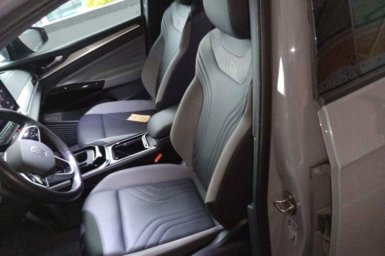 Used Volkswagen ID.4 CROZZ 2021 Long-Range Lite PRO Two-Wheel Drive Version