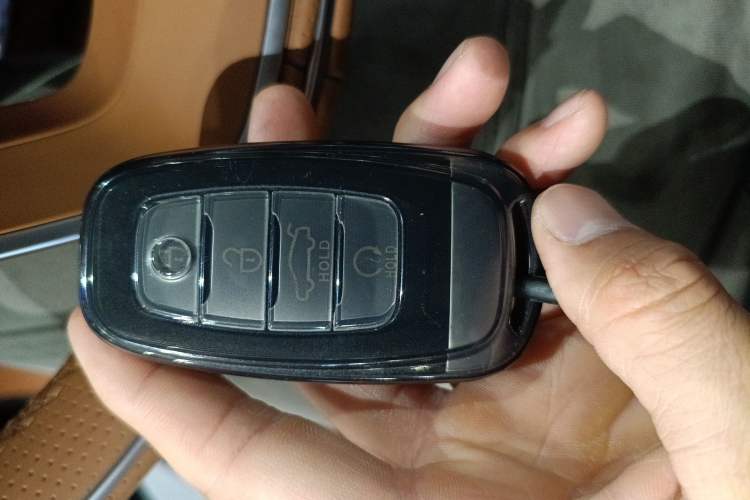 Used Hongqi H9 2020 2.0T Smart Connect Flagship Edition Vehicle Key