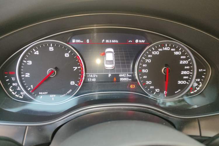 Used Audi A6L 2018 30th Anniversary Edition 45 TFSI quattro Sport model Odometer Close Up